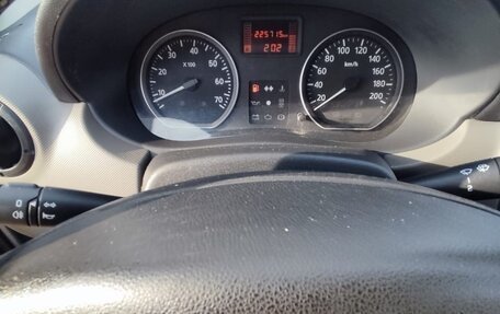 Renault Sandero I, 2013 год, 390 000 рублей, 19 фотография