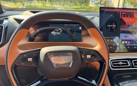 Geely Atlas, 2025 год, 2 500 000 рублей, 16 фотография