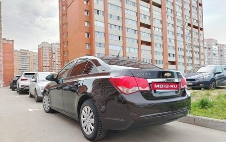 Chevrolet Cruze II, 2014 год, 900 000 рублей, 4 фотография