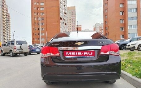 Chevrolet Cruze II, 2014 год, 900 000 рублей, 5 фотография