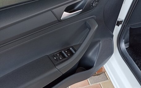 Volkswagen Polo VI (EU Market), 2021 год, 1 750 000 рублей, 8 фотография