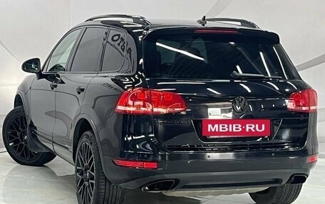 Volkswagen Touareg III, 2011 год, 2 080 000 рублей, 7 фотография