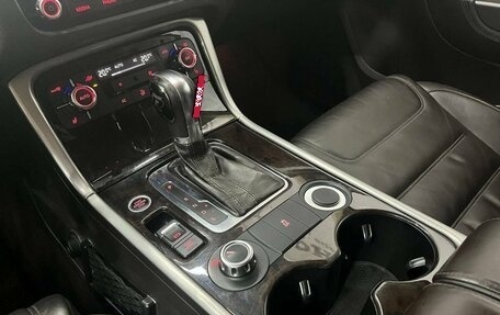 Volkswagen Touareg III, 2011 год, 2 080 000 рублей, 14 фотография