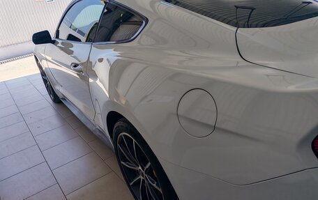 Ford Mustang VI рестайлинг, 2019 год, 2 850 000 рублей, 4 фотография