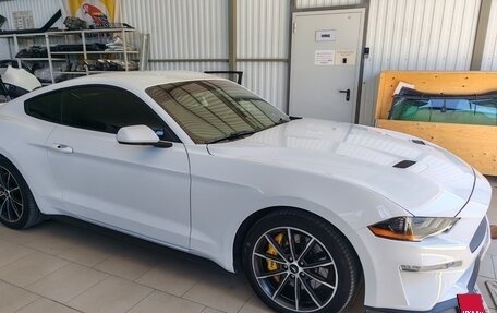 Ford Mustang VI рестайлинг, 2019 год, 2 850 000 рублей, 2 фотография