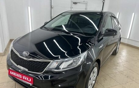 KIA Rio III рестайлинг, 2017 год, 899 000 рублей, 2 фотография