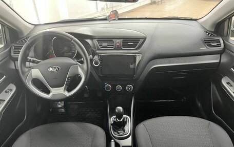 KIA Rio III рестайлинг, 2017 год, 899 000 рублей, 17 фотография