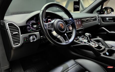 Porsche Cayenne III, 2018 год, 6 950 000 рублей, 15 фотография