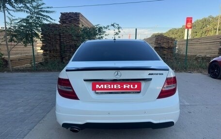 Mercedes-Benz C-Класс, 2011 год, 1 550 000 рублей, 4 фотография