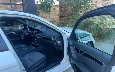 Mercedes-Benz C-Класс, 2011 год, 1 550 000 рублей, 12 фотография