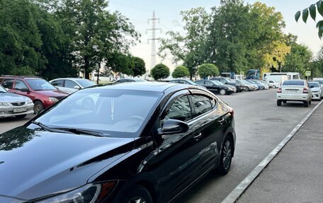 Hyundai Elantra VI рестайлинг, 2017 год, 1 580 000 рублей, 4 фотография