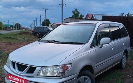Nissan Presage I, 1999 год, 599 000 рублей, 2 фотография