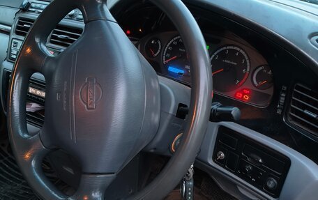 Nissan Presage I, 1999 год, 599 000 рублей, 7 фотография