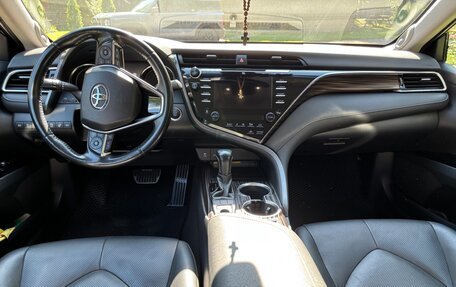 Toyota Camry, 2019 год, 3 600 000 рублей, 18 фотография