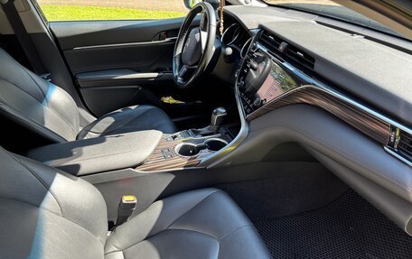 Toyota Camry, 2019 год, 3 600 000 рублей, 20 фотография