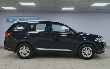 Mitsubishi Outlander III рестайлинг 3, 2015 год, 1 550 000 рублей, 4 фотография