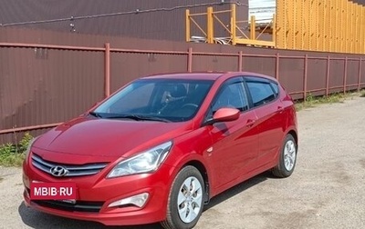 Hyundai Solaris II рестайлинг, 2015 год, 900 000 рублей, 1 фотография