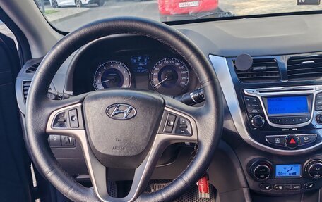 Hyundai Solaris II рестайлинг, 2011 год, 780 000 рублей, 11 фотография