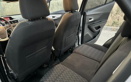 Opel Mokka I, 2013 год, 1 500 000 рублей, 29 фотография
