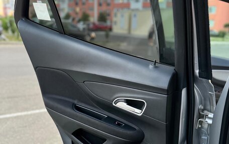 Opel Mokka I, 2013 год, 1 500 000 рублей, 28 фотография
