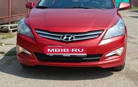 Hyundai Solaris II рестайлинг, 2015 год, 900 000 рублей, 6 фотография