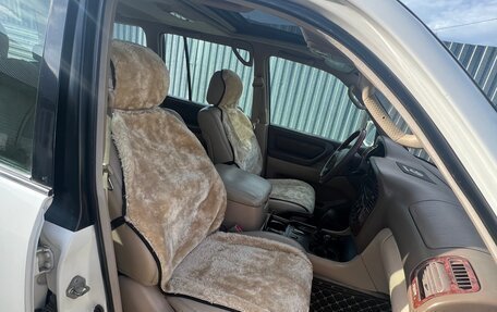 Toyota Land Cruiser 100 рестайлинг 2, 1999 год, 1 750 000 рублей, 13 фотография