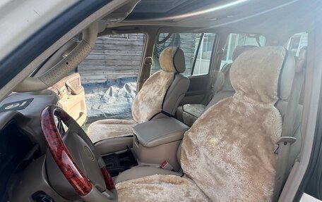 Toyota Land Cruiser 100 рестайлинг 2, 1999 год, 1 750 000 рублей, 16 фотография