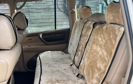 Toyota Land Cruiser 100 рестайлинг 2, 1999 год, 1 750 000 рублей, 17 фотография