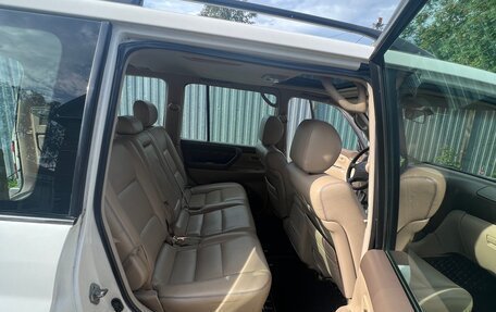 Toyota Land Cruiser 100 рестайлинг 2, 1999 год, 1 750 000 рублей, 20 фотография