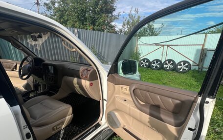 Toyota Land Cruiser 100 рестайлинг 2, 1999 год, 1 750 000 рублей, 19 фотография