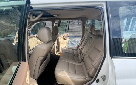 Toyota Land Cruiser 100 рестайлинг 2, 1999 год, 1 750 000 рублей, 24 фотография