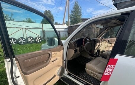 Toyota Land Cruiser 100 рестайлинг 2, 1999 год, 1 750 000 рублей, 23 фотография