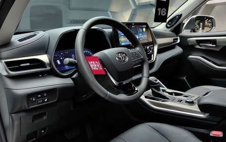 Toyota Highlander, 2025 год, 5 195 000 рублей, 15 фотография