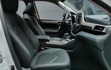 Toyota Highlander, 2025 год, 5 195 000 рублей, 27 фотография