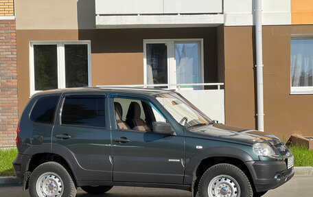 Chevrolet Niva I рестайлинг, 2018 год, 505 000 рублей, 10 фотография