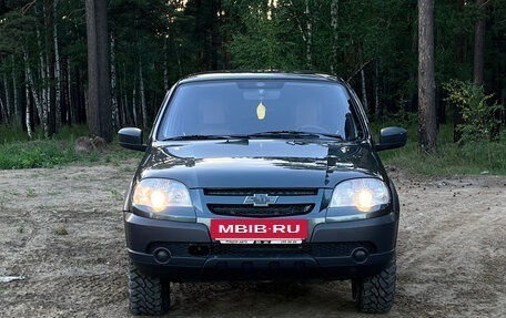 Chevrolet Niva I рестайлинг, 2018 год, 505 000 рублей, 3 фотография