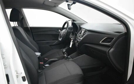 Hyundai Solaris II рестайлинг, 2017 год, 1 150 000 рублей, 11 фотография