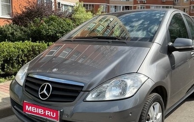 Mercedes-Benz A-Класс, 2012 год, 950 000 рублей, 1 фотография
