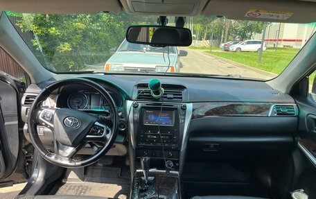 Toyota Camry, 2015 год, 1 750 000 рублей, 13 фотография