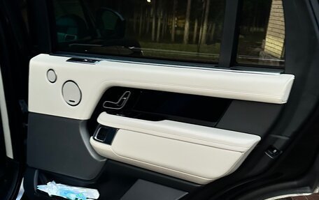 Land Rover Range Rover IV рестайлинг, 2019 год, 9 500 000 рублей, 9 фотография