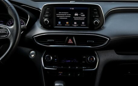 Hyundai Santa Fe IV, 2018 год, 2 590 000 рублей, 12 фотография