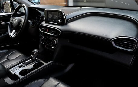 Hyundai Santa Fe IV, 2018 год, 2 590 000 рублей, 9 фотография