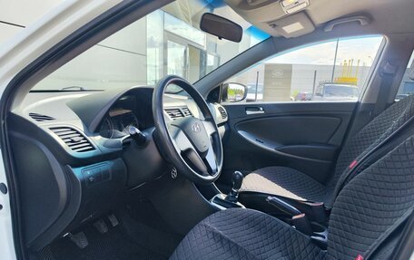 Hyundai Solaris II рестайлинг, 2016 год, 750 000 рублей, 20 фотография