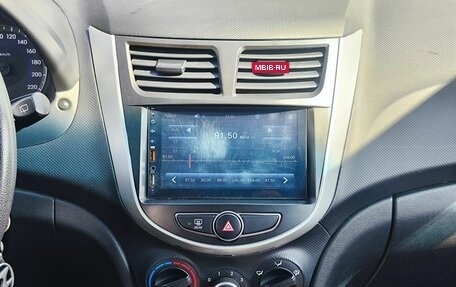 Hyundai Solaris II рестайлинг, 2016 год, 750 000 рублей, 18 фотография