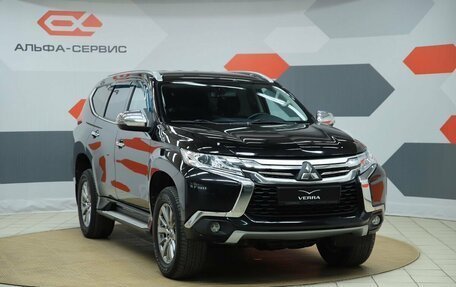 Mitsubishi Pajero Sport III рестайлинг, 2018 год, 2 650 000 рублей, 3 фотография