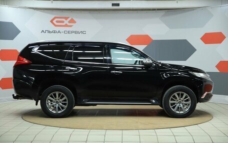 Mitsubishi Pajero Sport III рестайлинг, 2018 год, 2 650 000 рублей, 4 фотография
