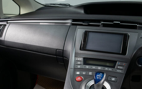 Toyota Prius, 2012 год, 1 049 000 рублей, 13 фотография