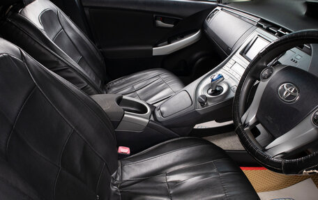 Toyota Prius, 2012 год, 1 049 000 рублей, 18 фотография