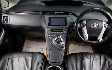 Toyota Prius, 2012 год, 1 049 000 рублей, 8 фотография