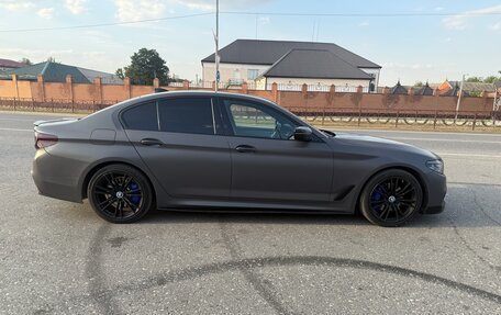 BMW 5 серия, 2018 год, 3 099 999 рублей, 3 фотография